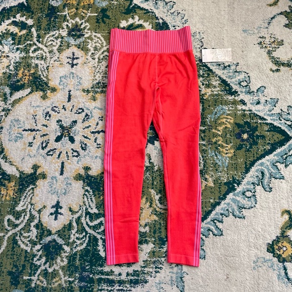 NEW $70 Sage Collective leggings light red Tiger Women size smalll - Picture 1 of 2